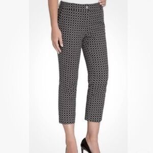Hilary Radley Women's Stretch Slim Leg Crop Pant  Cotton Black/White  Geo 16 NWT